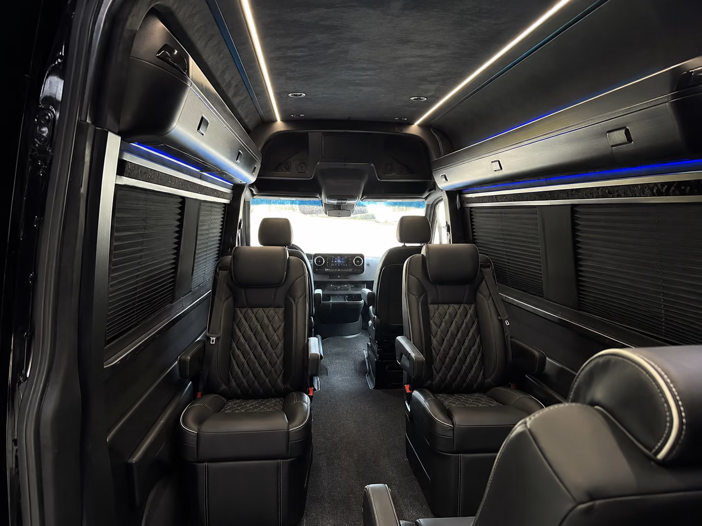 airport transfers between dtw ypsilanti and saline