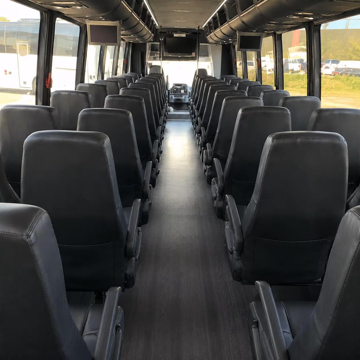 ann arbor airport shuttle bus rentals for private groups